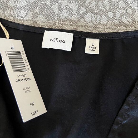 NWT Aritzia Gracious blouse - Picture 3 of 3